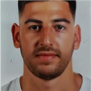 Clases sobre informática tanto de desarrollo web como de administración de sistemas, también campos como la anatomia, dietetica